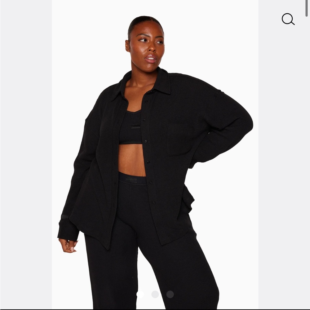 Set active lounge button down